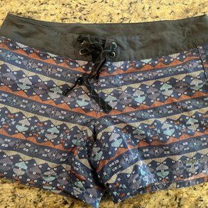 Patagonia wavefarer board shorts, size 0